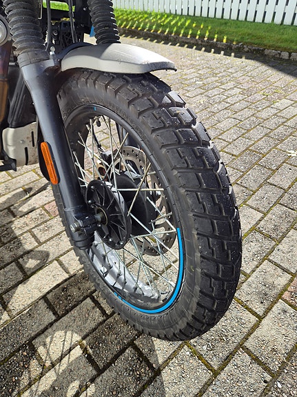 Royal Enfield Scram 411 9 of 9