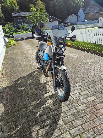 Royal Enfield Scram 411 2 of 9