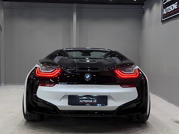 BMW i8 18 of 30