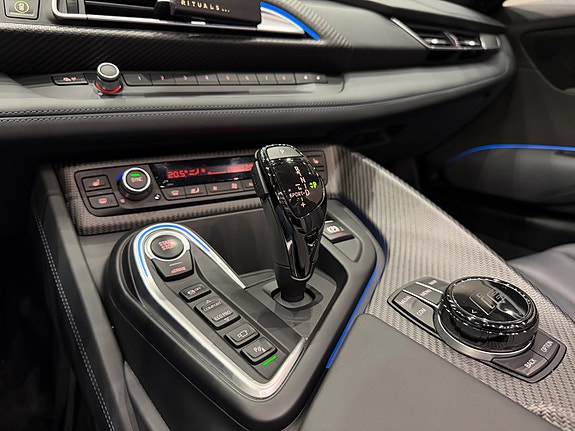 BMW i8 28 of 30