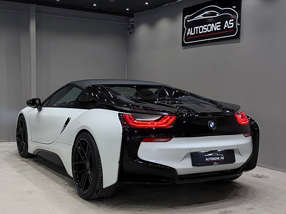 BMW i8 15 of 30