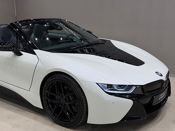 BMW i8 7 of 30