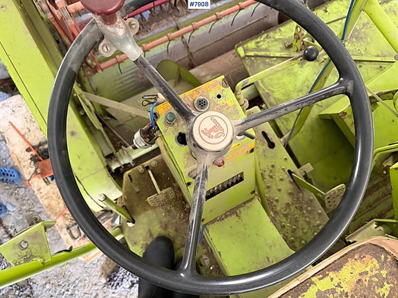 CLAAS 1973 Compact 25 Tresker 15 of 30
