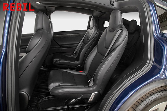 Tesla Model X 11 of 30