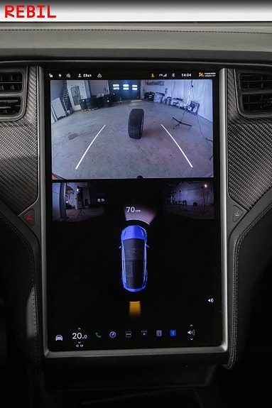 Tesla Model X 20 of 30