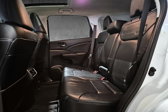 Honda CR-V 19 of 30