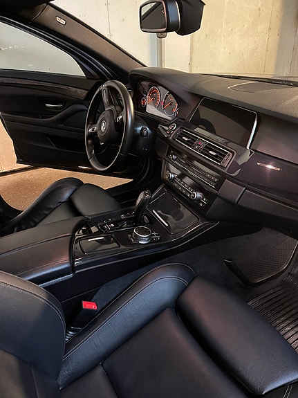 BMW 520d 8 of 14