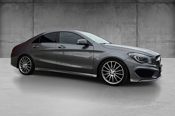 Mercedes-Benz CLA250 8 of 23