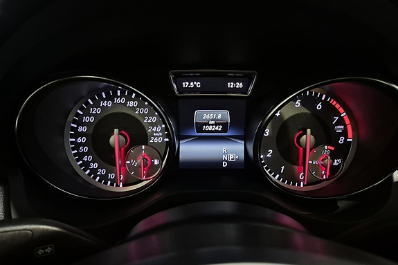 Mercedes-Benz CLA250 20 of 23