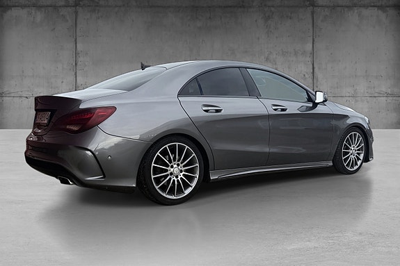 Mercedes-Benz CLA250 6 of 23