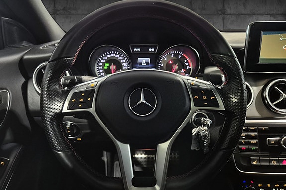 Mercedes-Benz CLA250 19 of 23