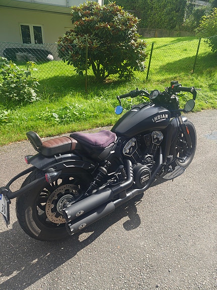 INDIAN Scout Bobber 2 of 6
