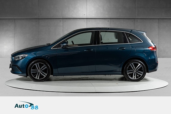 Mercedes-Benz B250 e 9 of 30