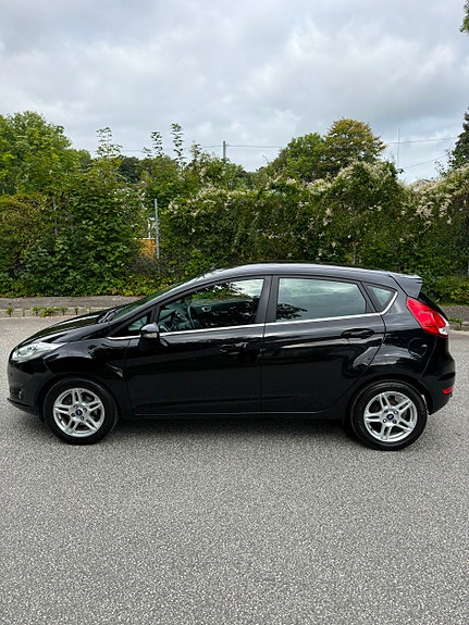 Ford Fiesta 4 of 18