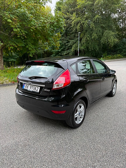 Ford Fiesta 5 of 18