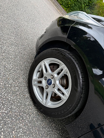 Ford Fiesta 16 of 18