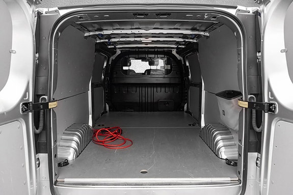 Maxus e-Deliver 7 13 of 21