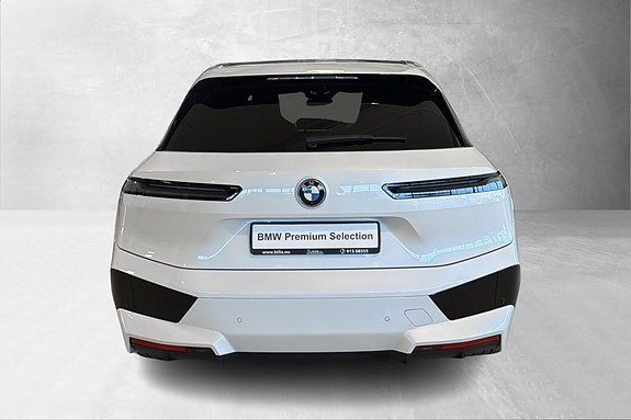BMW iX 3 of 29