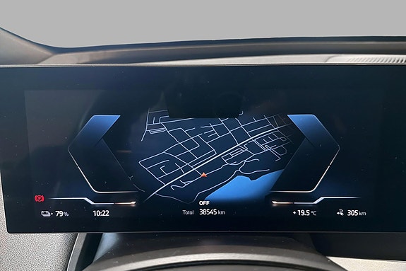 BMW iX 22 of 29