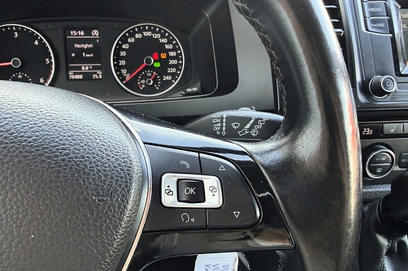 Volkswagen Caravelle 10 of 16