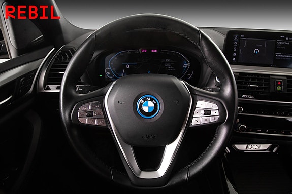 BMW iX3 12 of 29