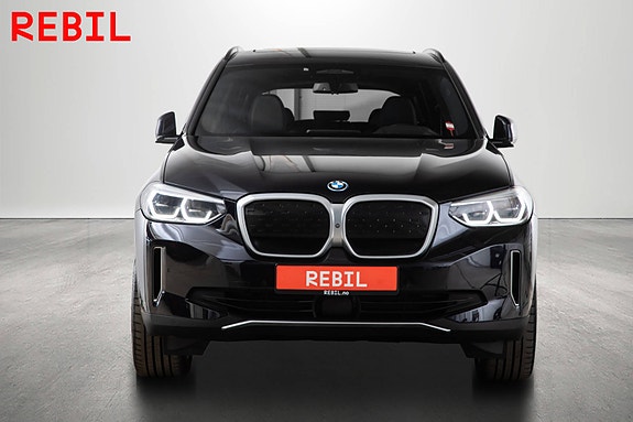 BMW iX3 3 of 29