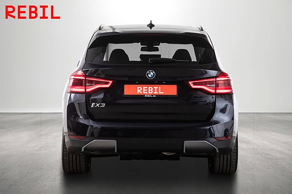 BMW iX3 6 of 29