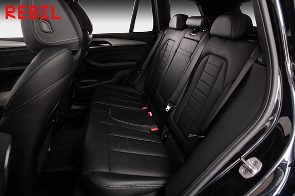 BMW iX3 10 of 29