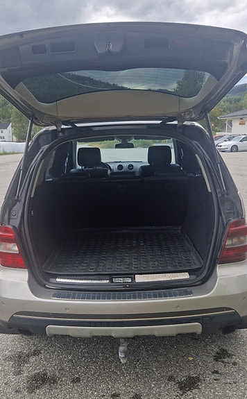 Mercedes-Benz ML280 19 of 30