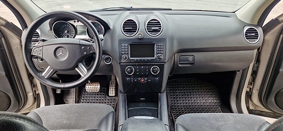 Mercedes-Benz ML280 28 of 30