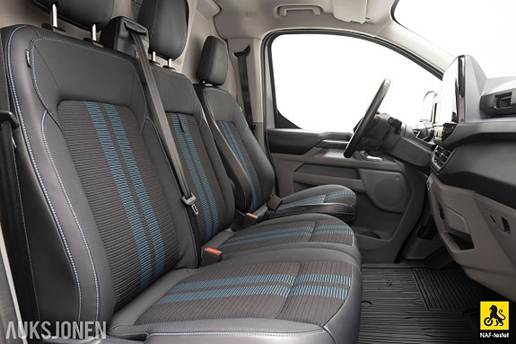 Ford Transit Custom 15 of 30