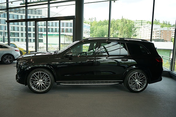 Mercedes-Benz GLS63 6 of 15