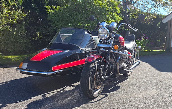 Moto Guzzi California 1100 2 of 25