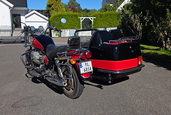 Moto Guzzi California 1100 4 of 25