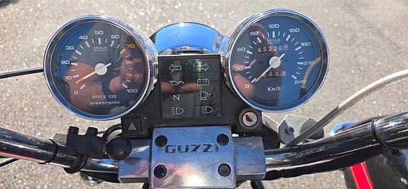 Moto Guzzi California 1100 15 of 25