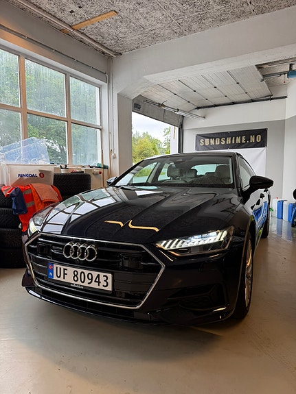 Audi A7 5 of 17