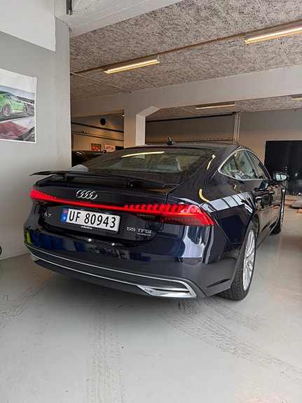 Audi A7 6 of 17