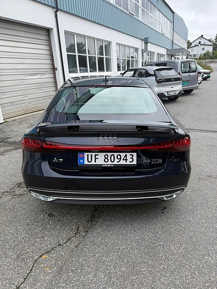 Audi A7 3 of 17