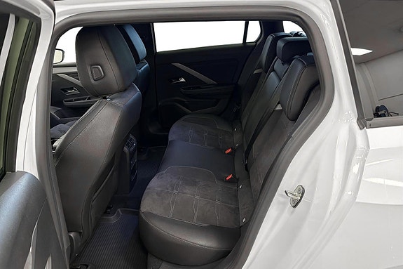 Opel Astra 6 of 21