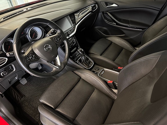 Opel Astra 10 of 30