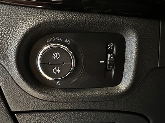 Opel Astra 8 of 30