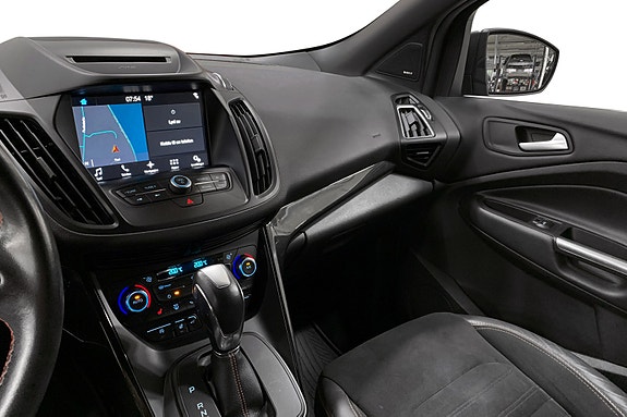 Ford Kuga 12 of 14