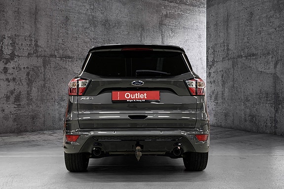 Ford Kuga 7 of 14