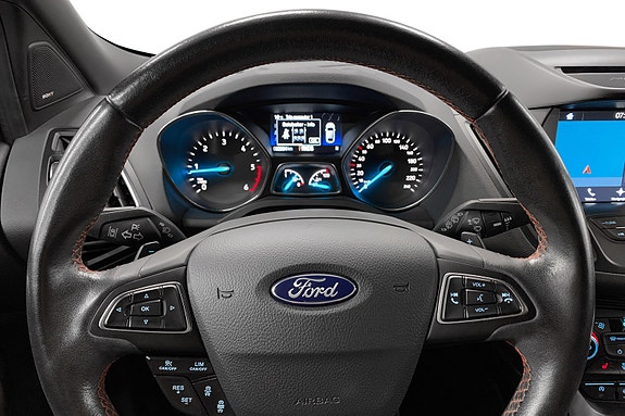 Ford Kuga 9 of 14