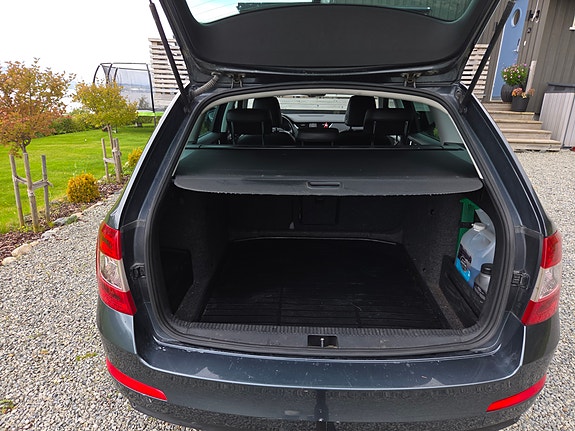 Skoda Octavia 9 of 13