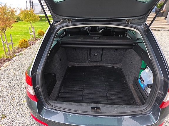 Skoda Octavia 8 of 13