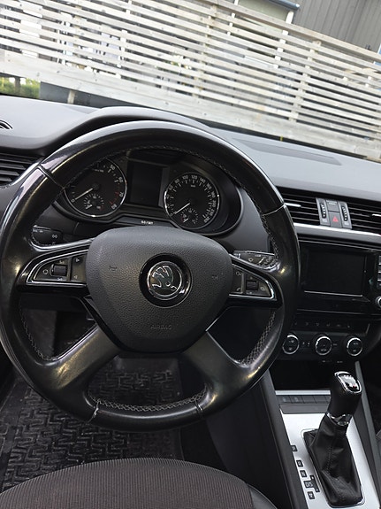 Skoda Octavia 6 of 13