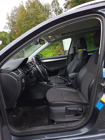Skoda Octavia 5 of 13