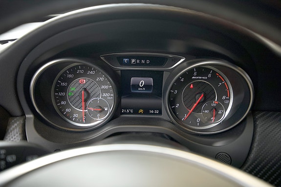Mercedes-Benz A45 12 of 26