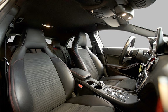 Mercedes-Benz A45 25 of 26